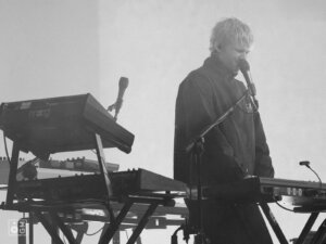 Royel Otis - Inside Seaside