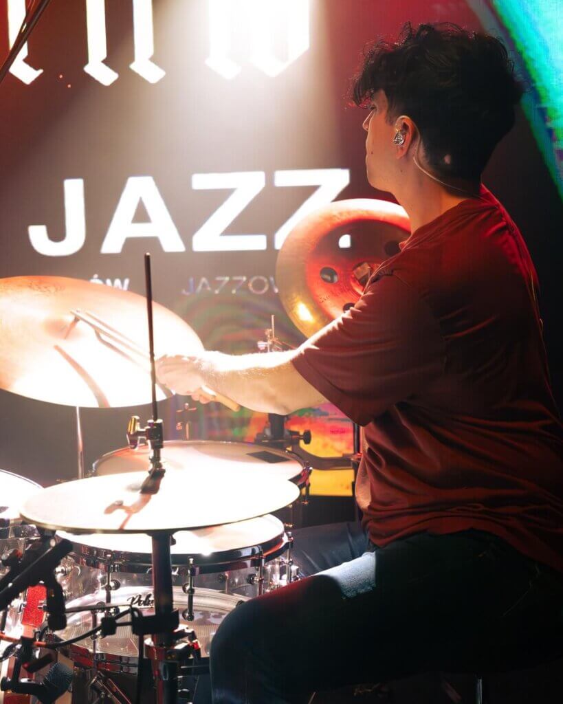 „Chcę, by zespoły jazzowe wiedziały, że w Poznaniu mają grać u mnie”. Wywiad z Moniką Winnicką z klubu 2 Progi w Poznaniu img 9840